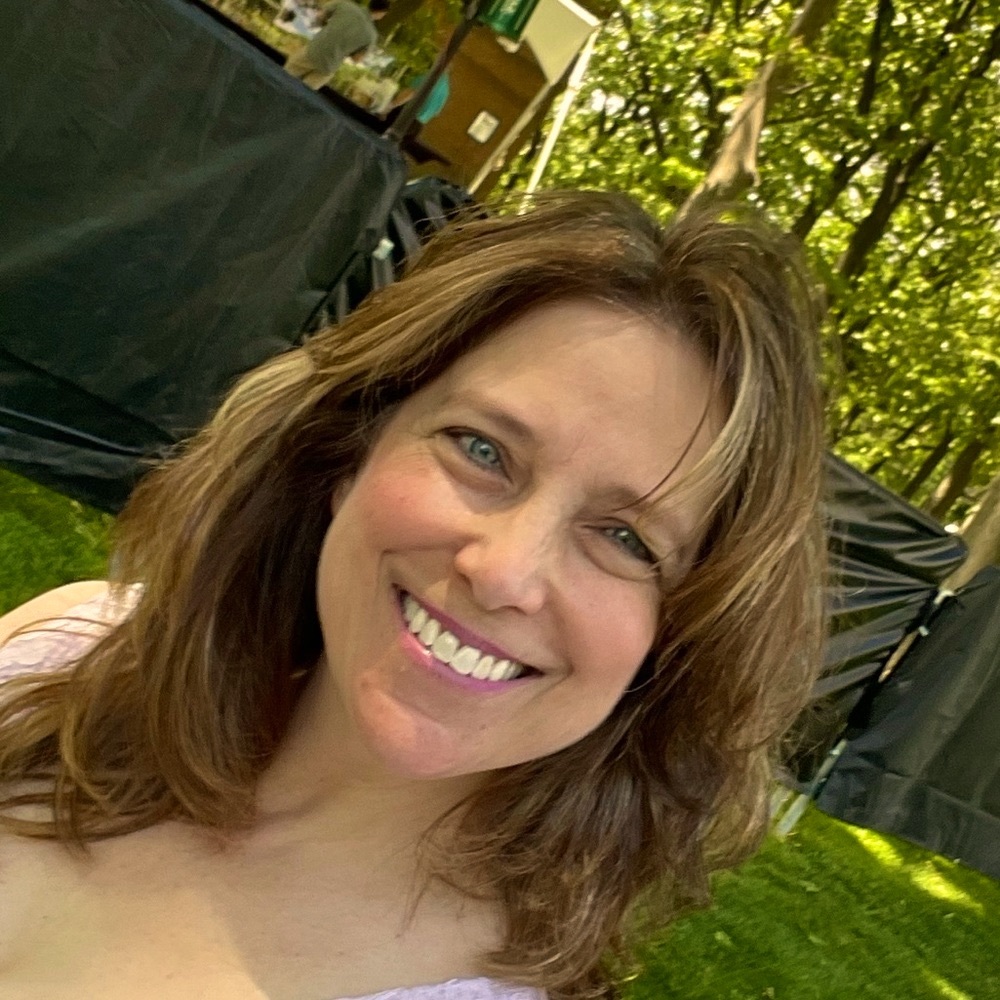 Meet your Posher, Jennifer